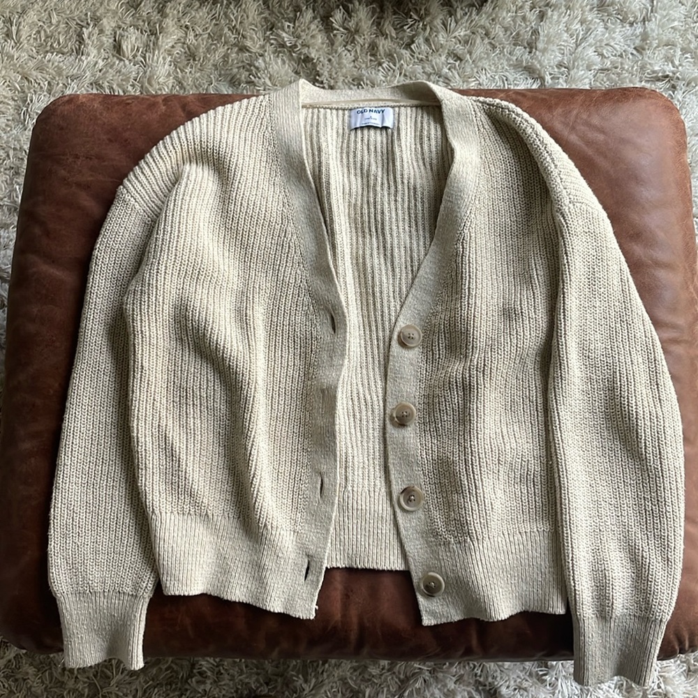 Old Navy Cropped Cardigan size S